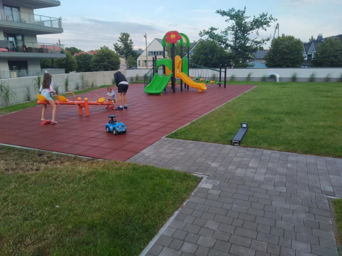 Gardenia Apartament Przy Plazy 17 Dziwnow Exterior photo